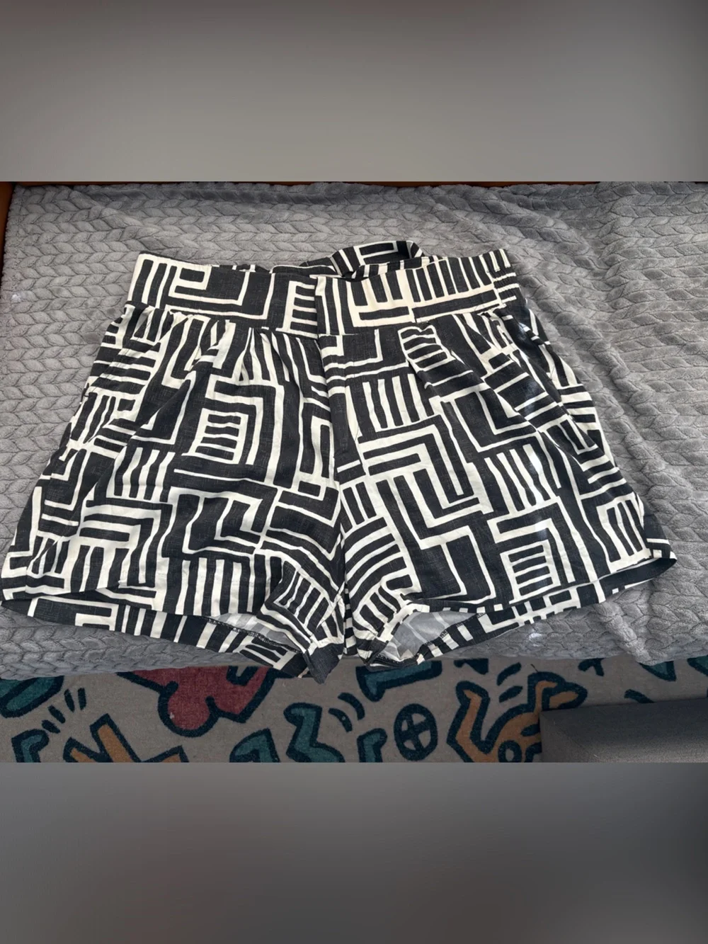 torrid Black & White Geometric High Waist Shorts